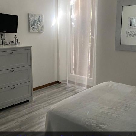 Chambre Chez L Habitant A 200 M Du Bord De Mer بورت دوبوك المظهر الخارجي الصورة