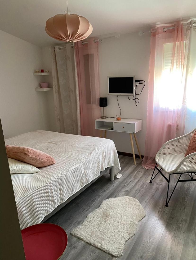 Chambre Chez L Habitant A 200 M Du Bord De Mer بورت دوبوك المظهر الخارجي الصورة
